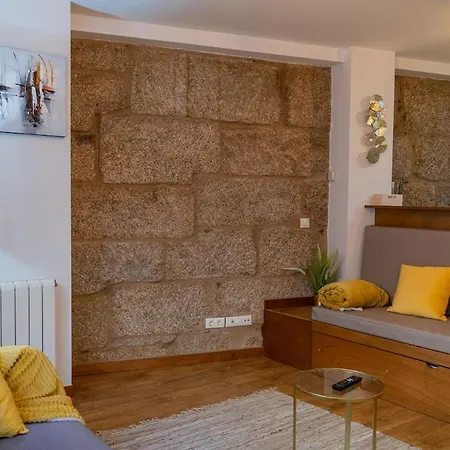 Apartamento A-estudio Centrico Junto A Ccvialia Y Ave Parking Gratis *